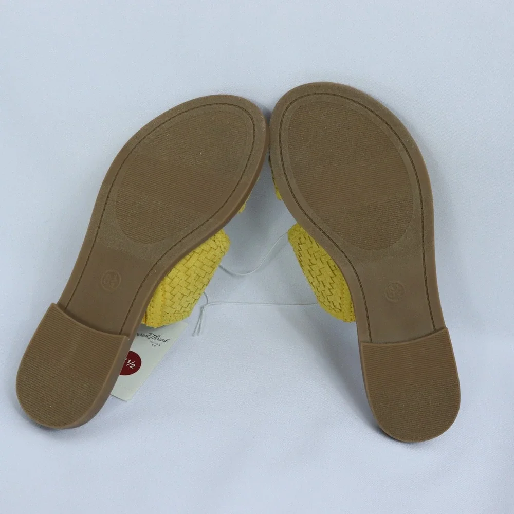 Universal Thread Yellow Bryton Slide On Sandals Woven Two Strap Womens 6.5 NEW